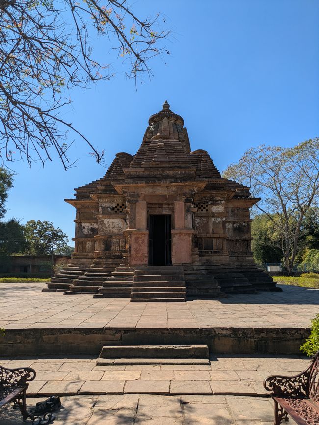 Sonntag - Tempel