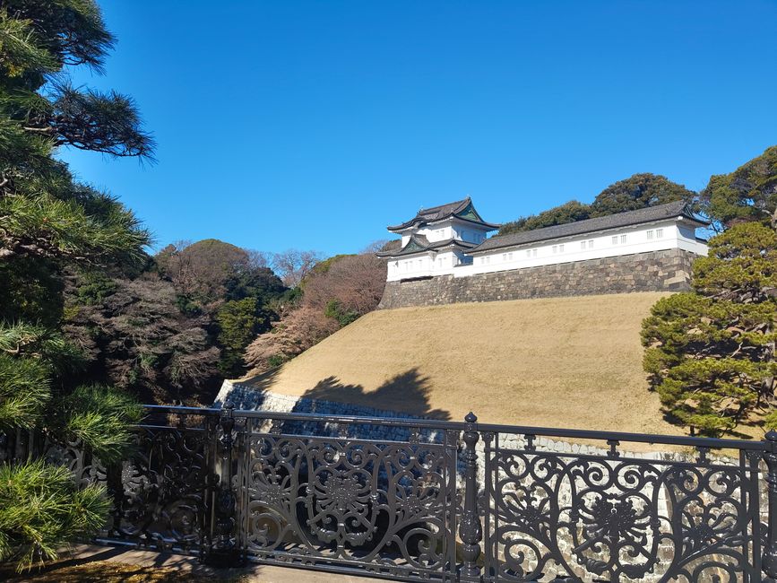 Ein weiterer Wachturm des Palastes