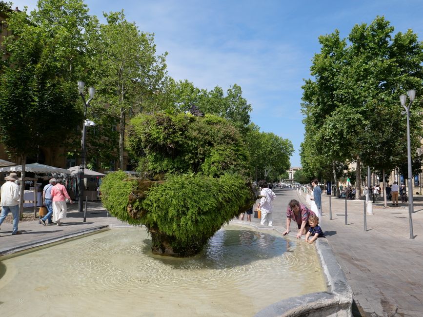 Brunnen auf der Cours Mirabeau