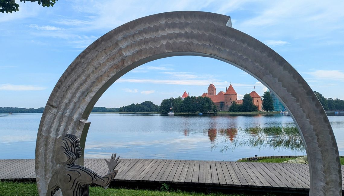 Trakai vom Seeufer - Trakai from the lakeside