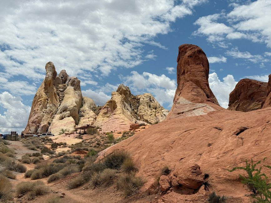 White Domes Trail
