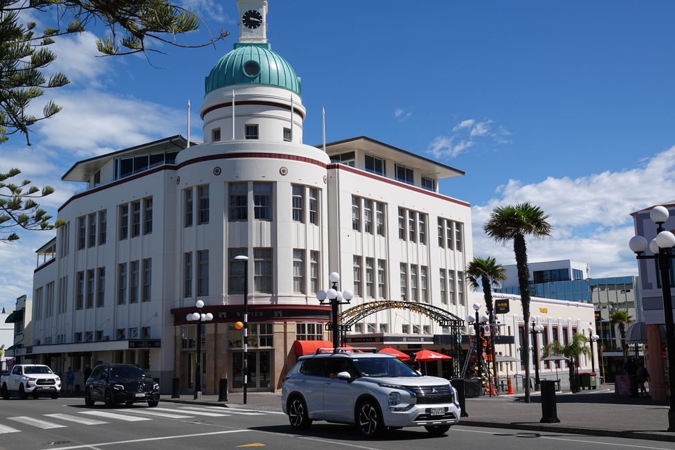 Von Rotorua zur Art Deco City ....