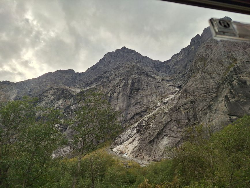 Etiqueta 14 Andalsnes