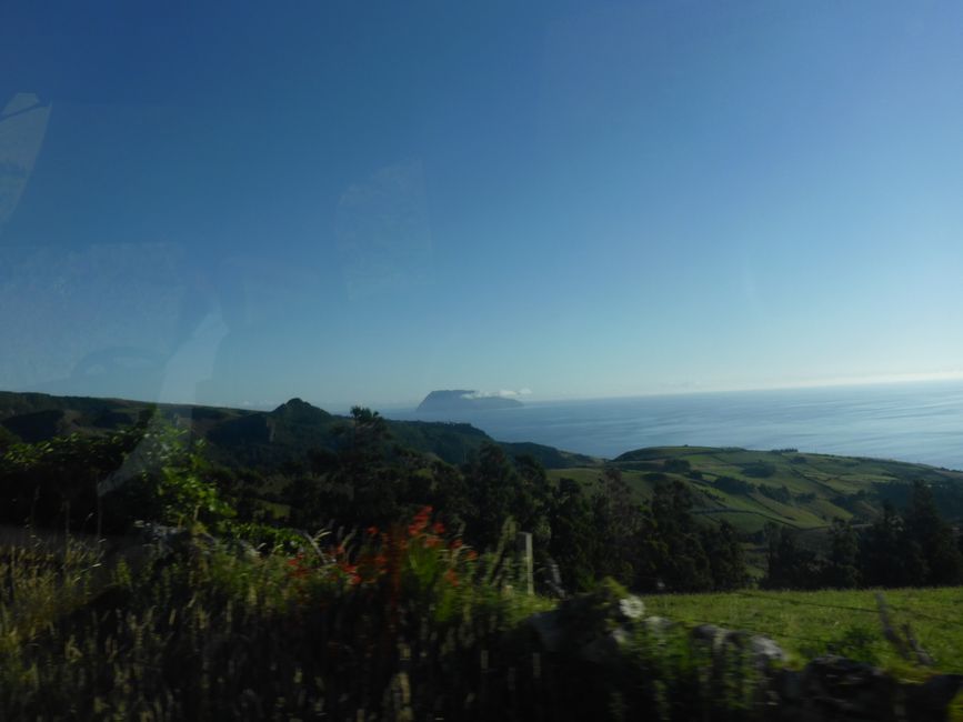 Mit dem Bus nach Faja Grande 