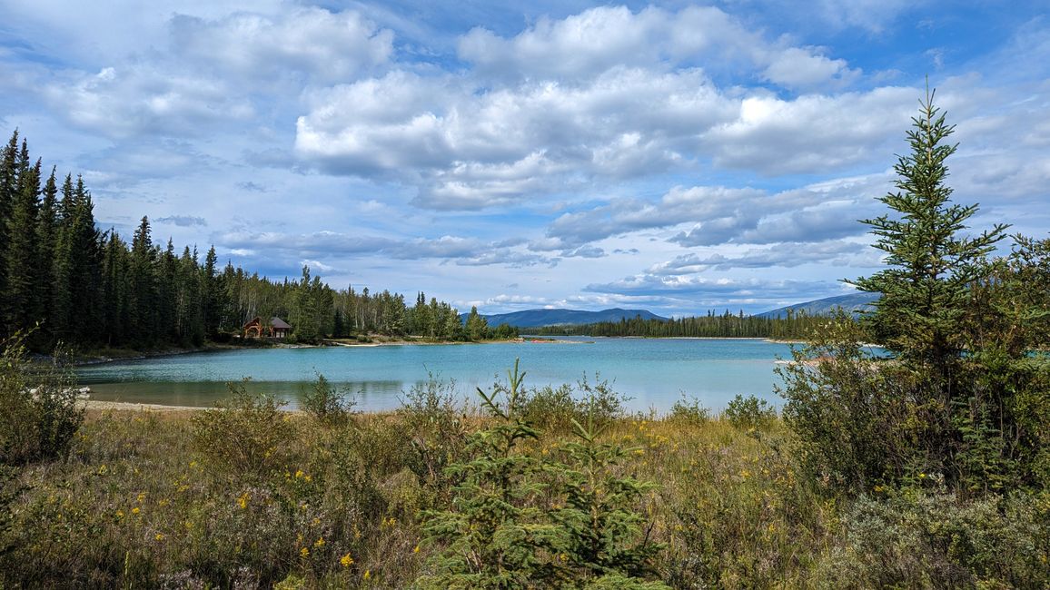 Tag 19: Boya Lake (Tā Ch’ilā Park): Canoeing on the most beautiful lake in Canada