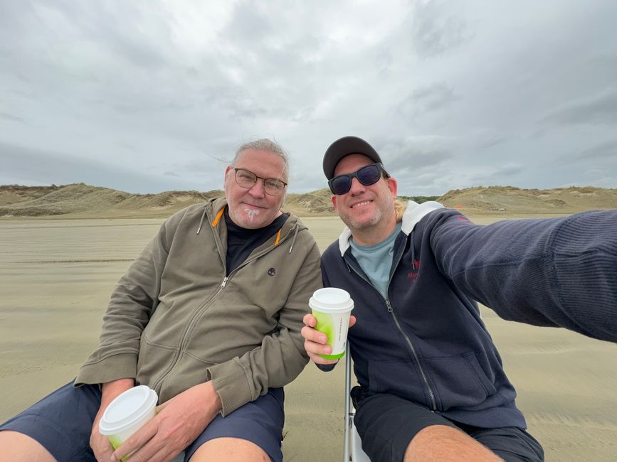 The most famous beach and the bleakest campsite in New Zealand - 90 Mile Beach