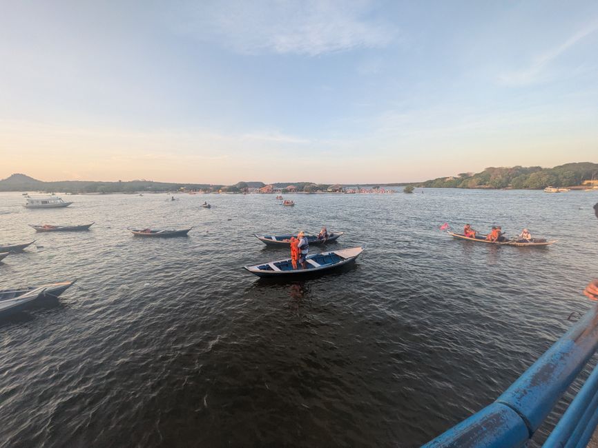 Alter- wo der Amazonas nur 32km breit ist