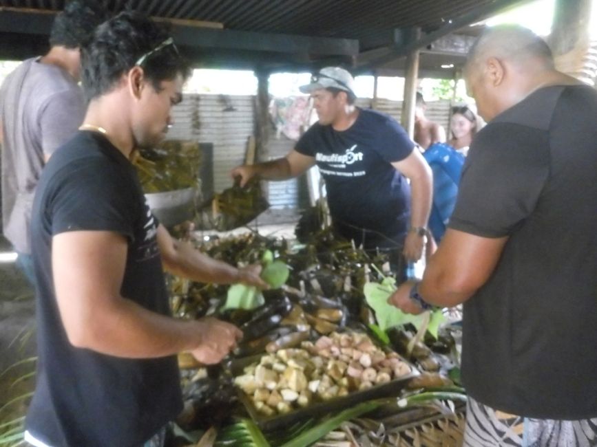 Il buffet viene preparato