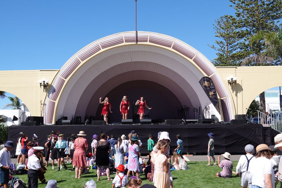 Speciale per il 'Festival Art Deco di Napier'