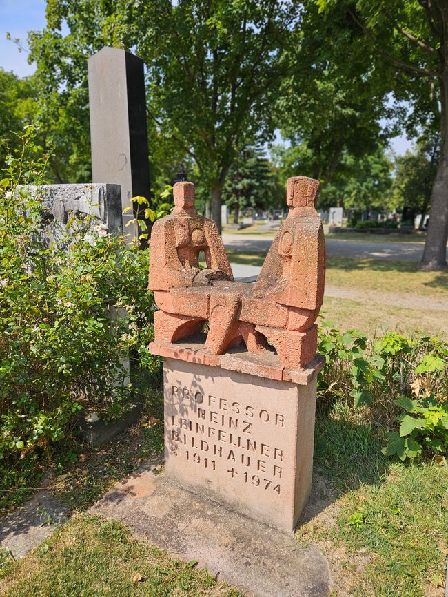 Das Grab von Heinz Leinfellner