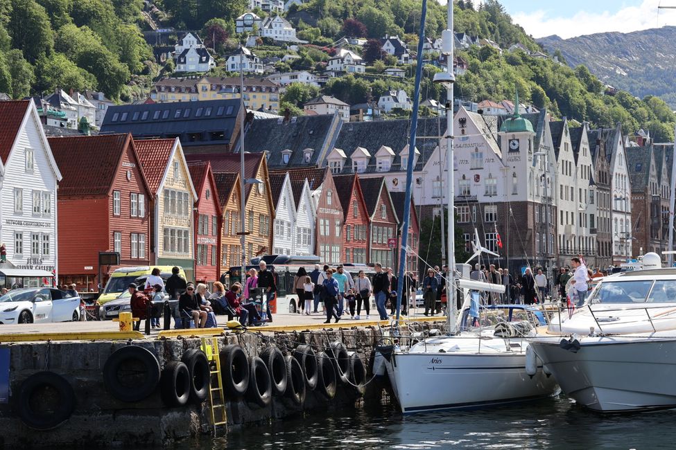 Bergen bei Sonnenschein