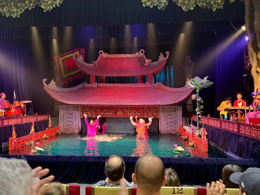 Mua roi thang long aka water puppet theater