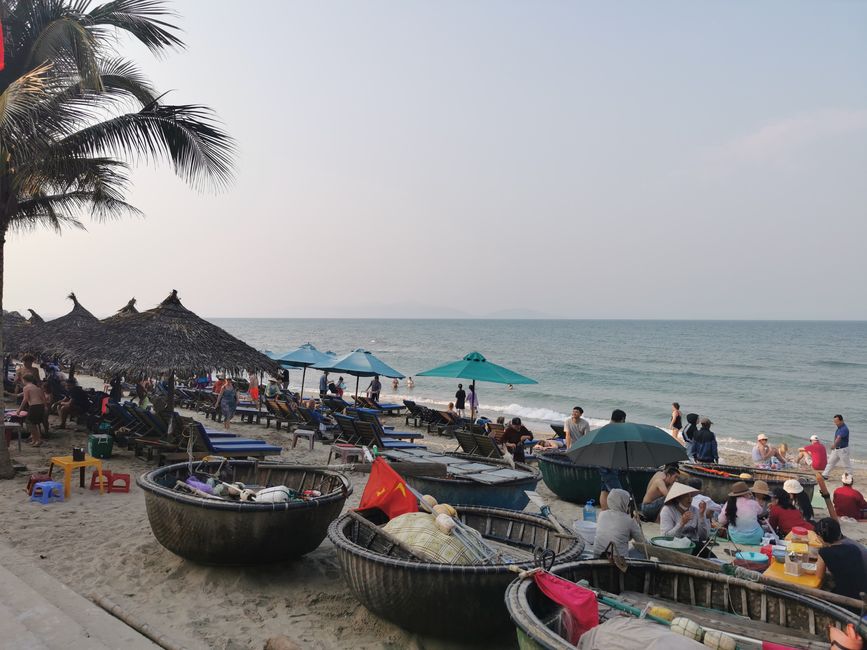 ... Poi un po' di relax alla 'An Bang Beach'...