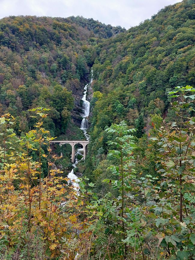 der 'Bief de la Ruine' Wasserfall: über 13 Etagen fällt er 110 m tief