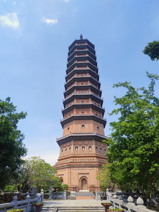 白丁的舍利塔 