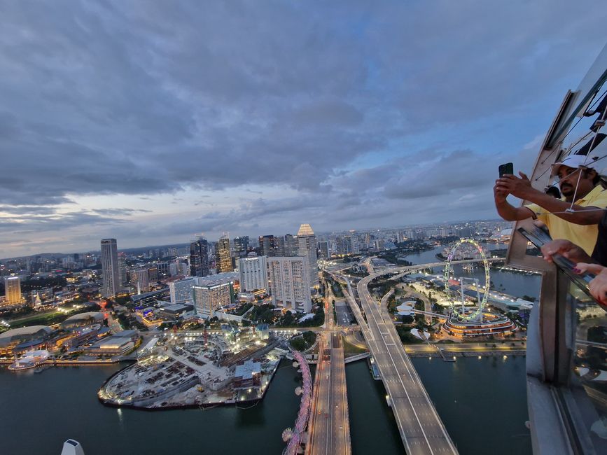 Skydeck Marina Bay Hotel