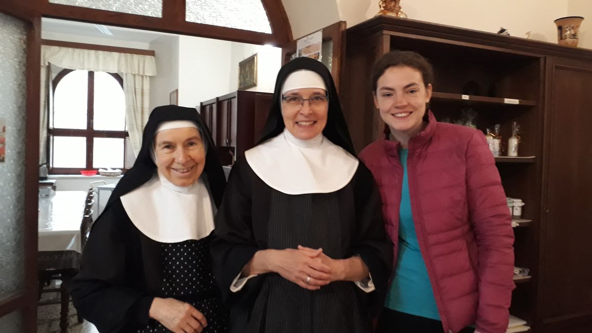 Der Abschied von Assisi ist auch gleichzeitig der Abschied von den herzlichen Schwestern und der jungen Polin Silvia, mit der ich insgesamt 5 Tage das Zimmer teilte