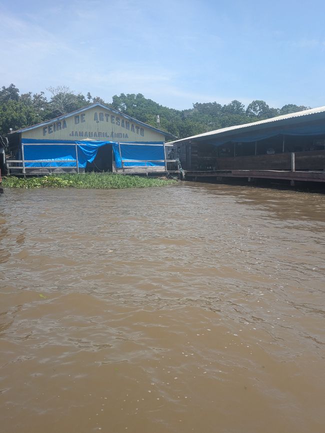Rio Negro + Rio Solimões gleich  Amazonas