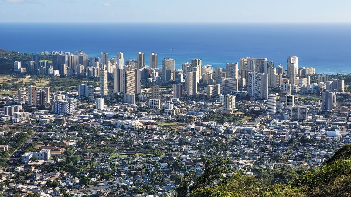 Car Rental Chaos - Never Again Hertz in Waikiki