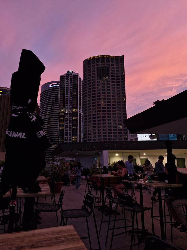 Sonnenuntergang mit dem CBD Sydneys