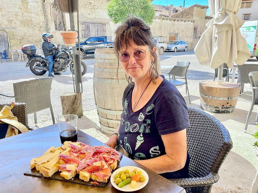 Ne vous inquiétez pas, cette portion Icke ne la mange pas seule …