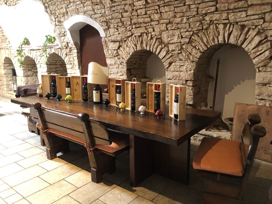 Torre Vento: la venta de vino de Le Vigne Al Castello