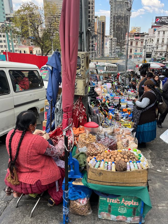 Escena callejera en La Paz