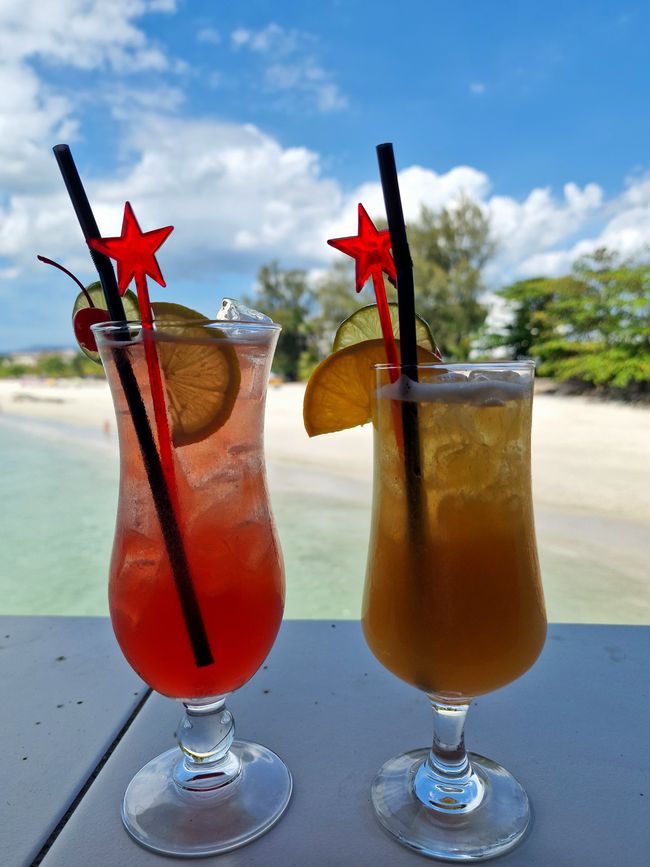 Langkawi - Fly, red eagle, fly