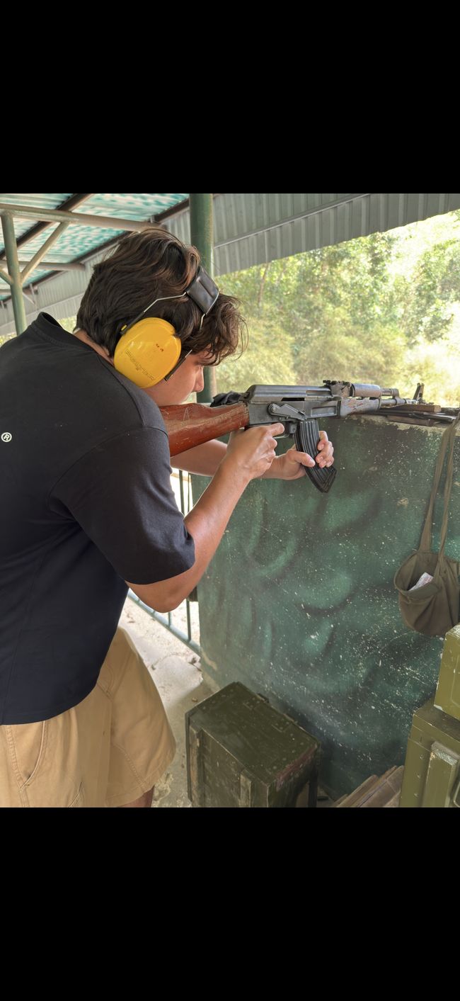 AK47