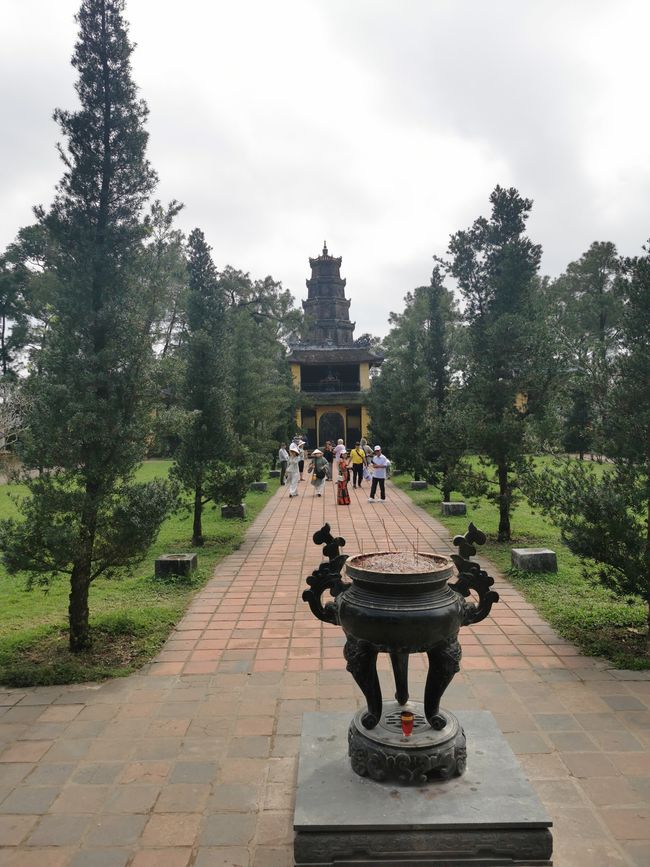Recorrido por la antigua ciudad imperial de Hue