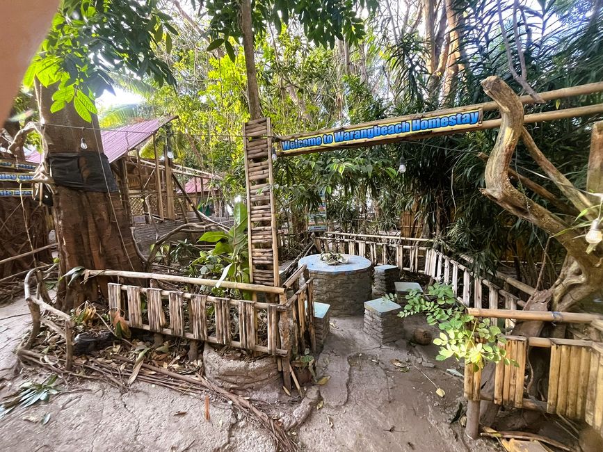 Wodong Beach, abandoned resort
