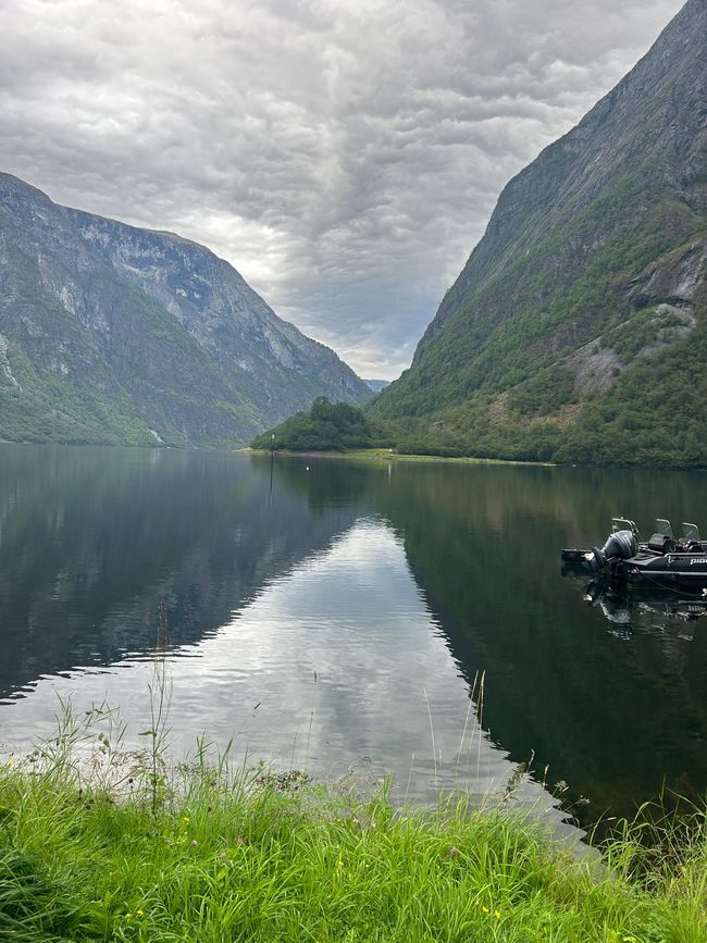 Day 11 - Bakka at Næroyfjorden via Vossevangen and Viking Valley in Gudvangen