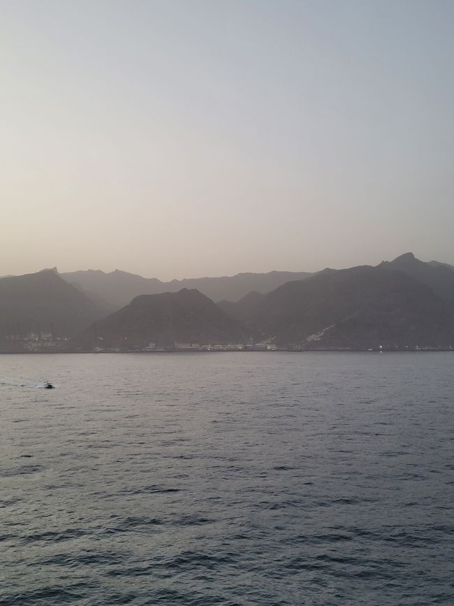 Tag 163 und 164 (Teil1) von geplanten 175: Kreuzfahrt rund um die Welt - Santa Cruz de Tenerife