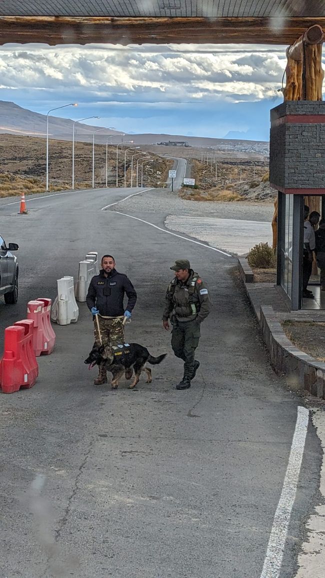 Mit dem Drogenkurier nach El Calafate :-)