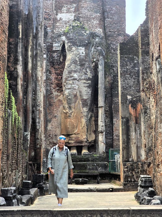 Polonnaruwa - 1000 años de historia y algo aprendido.