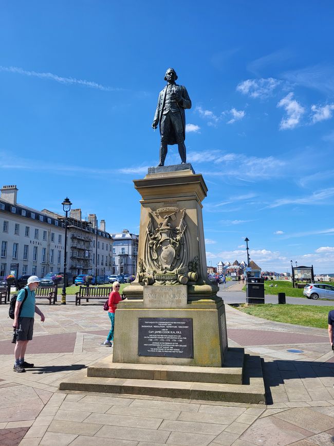 Cook Denkmal Whitby