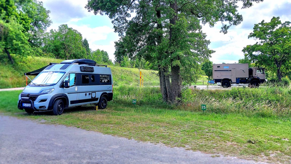 L'area di sosta nel Kurpark a Neustadt è raggiunta