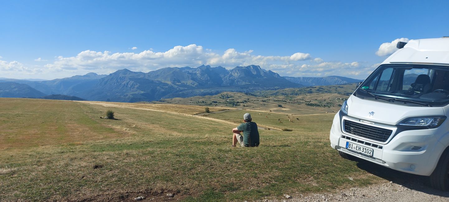 Un viaje de superlativo: a través de las montañas en Montenegro