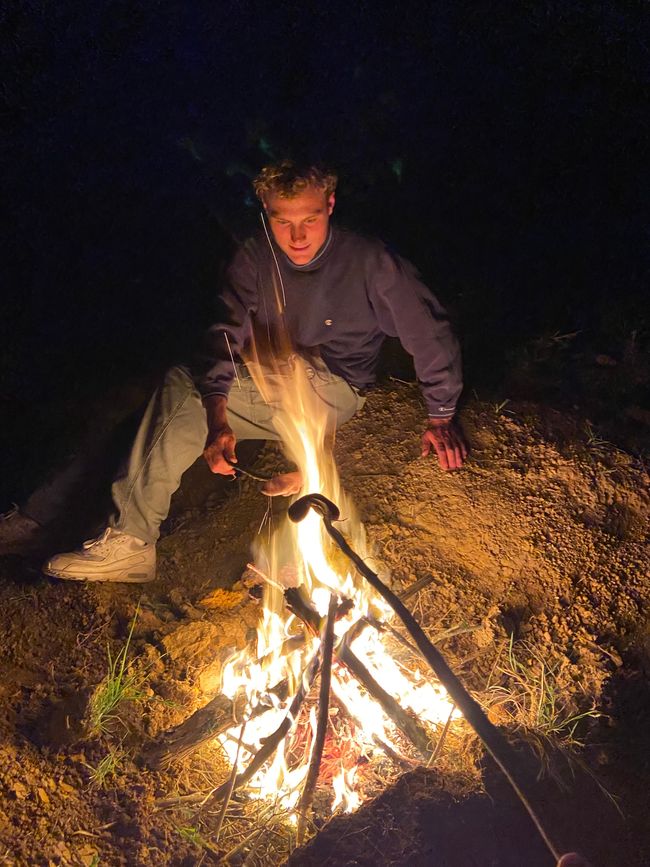 Wurst überm Feuer