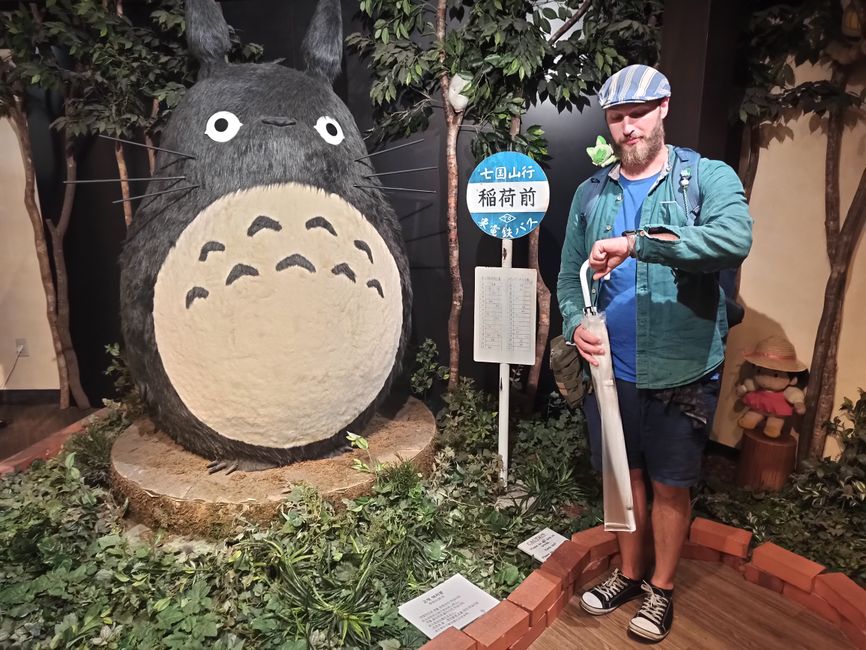 Geisha Vorführung und Totoro