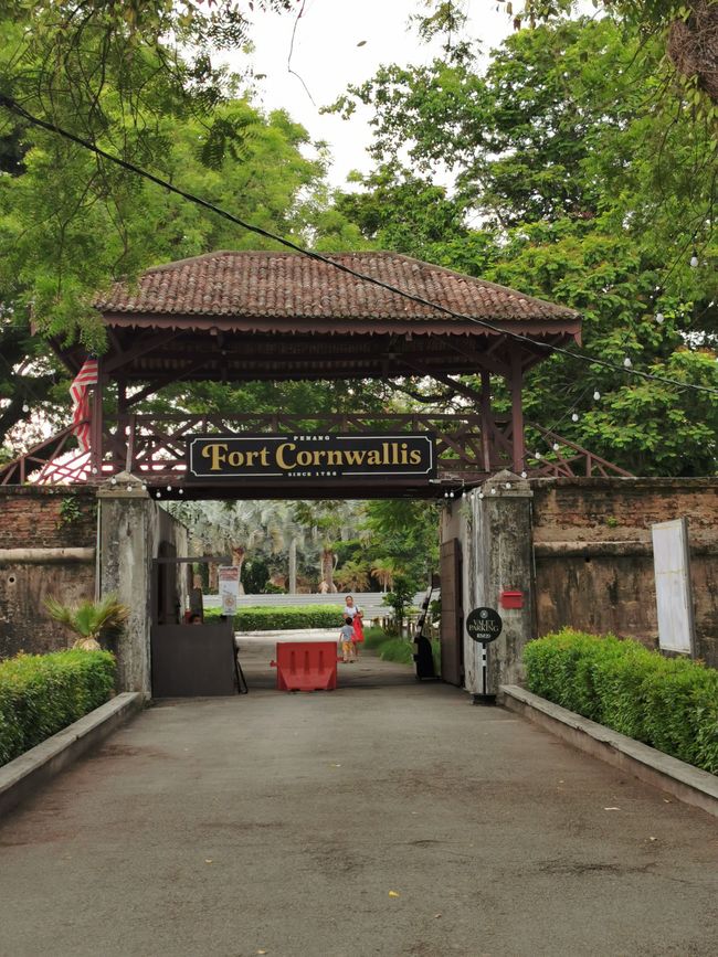 Viaggio verso l'isola di Penang e visite turistiche a Georgetown