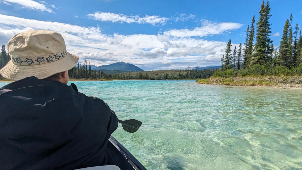 Canoe room Boya Lake