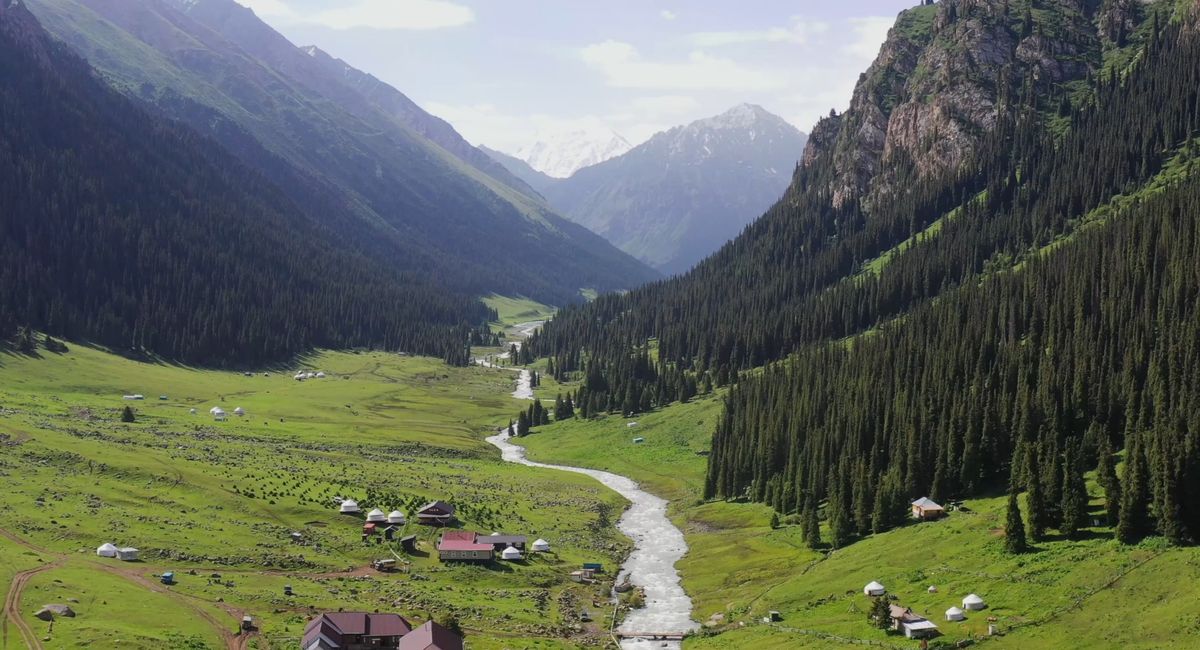 Visita Altyn Arashan senza tour