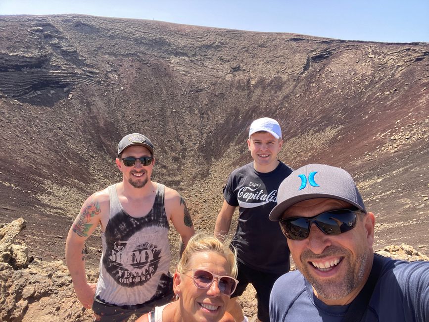At the edge of Calderon Hondo