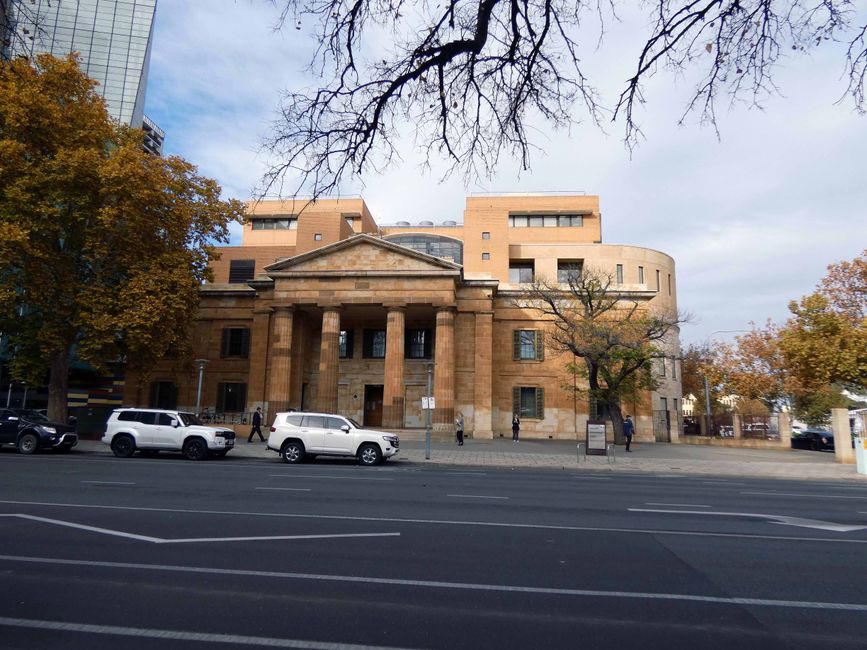 Victoria Square