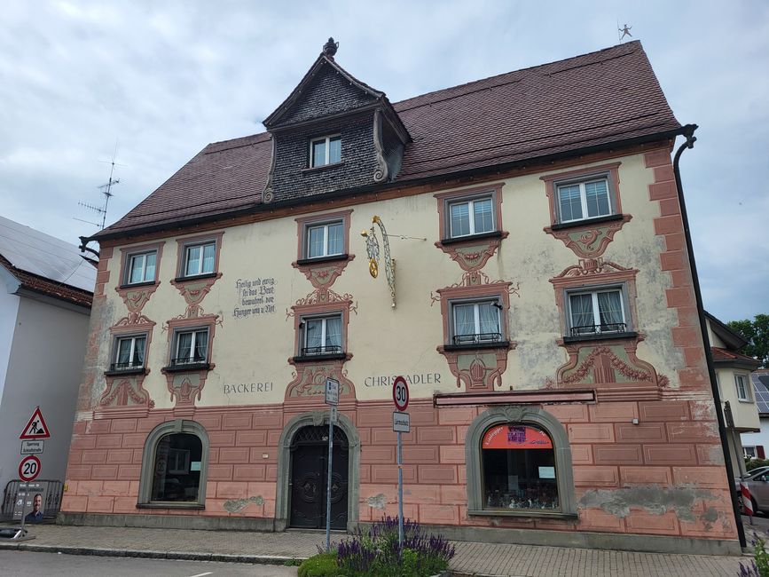 Barocke Pracht, Bauernhäuser, Oldtimer und Straußenfarm
